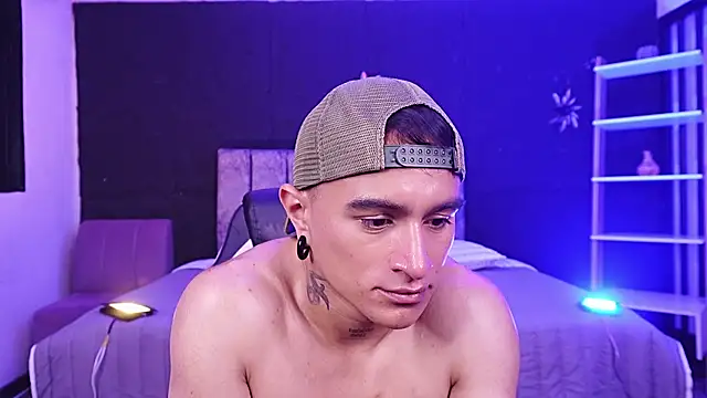 LiamDeep webcam