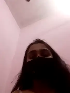 TRISHA0404 webcam
