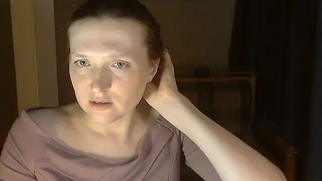 Holistic_woman webcam