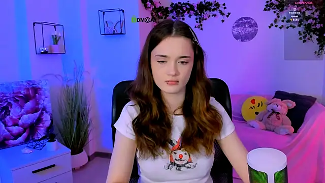 liana_kisses (F teen) - handbra