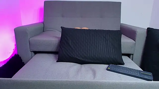 BrayaanFit live cam on StripChat
