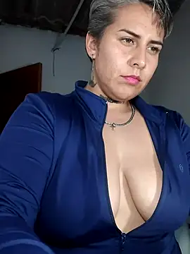 Yessi_rousse webcam