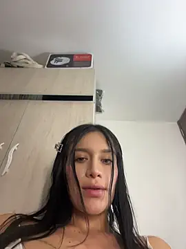 Emmily_19 webcam