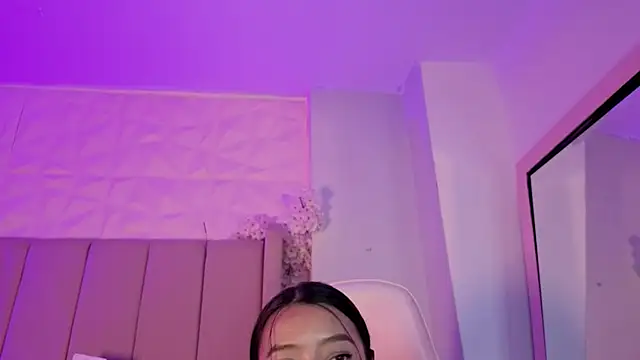 MollyBigBoobs12 webcam