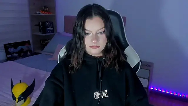 OphelianaRose33 webcam