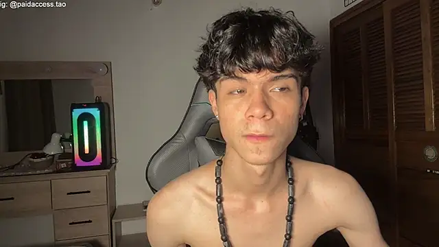 OopsAgain_ webcam