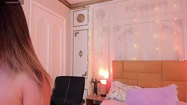 cris_milk webcam