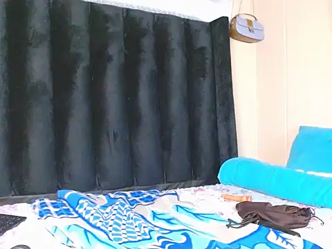 Slim_Thickiey webcam