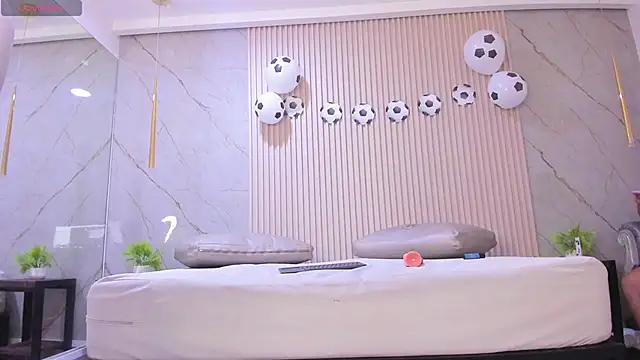 kimberly_montiel webcam