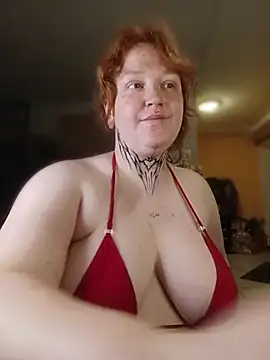 CURVYSAKURA webcam
