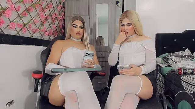 Thiara_veky_ webcam
