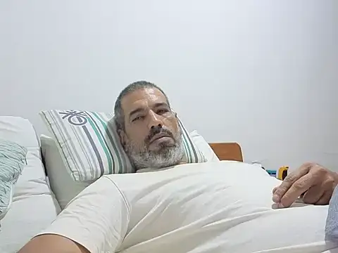 jackbigcock11 webcam