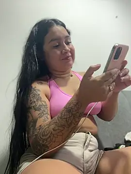 Pretty_Isadora webcam