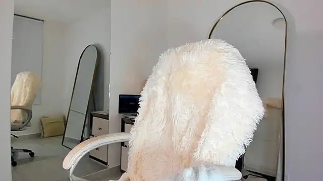 alexa_tobar webcam