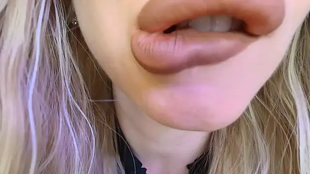 Velvet_kissx webcam