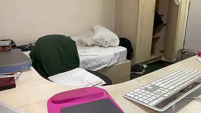 coach-karl live cam on StripChat