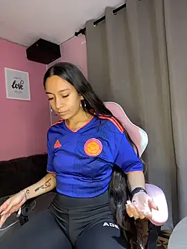 DulceLatinaxo webcam
