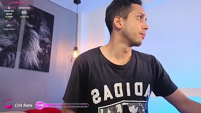 Zack_isback live cam on StripChat