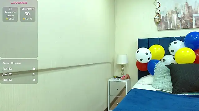 ValerieLyon_ webcam