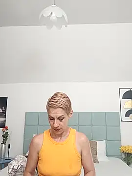KittyDesiree webcam