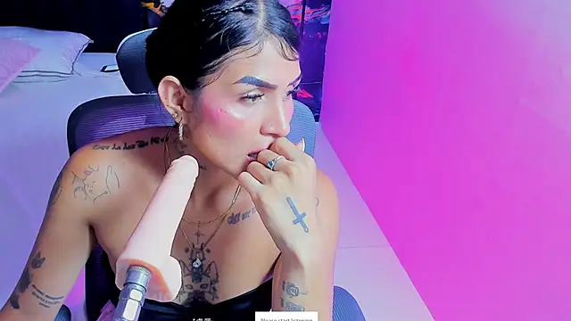 Alanna_Wild webcam
