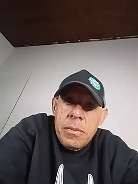 AlekNoir webcam