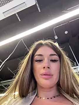 IsabellaEtthan Live Webcam on Stripchat