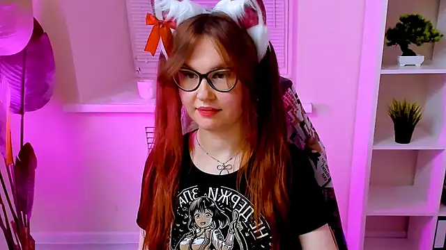 CarolGiggly webcam