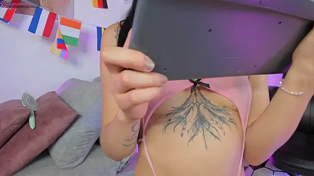 Amelie_Wine webcam