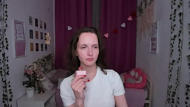 Ariadna_Shy webcam