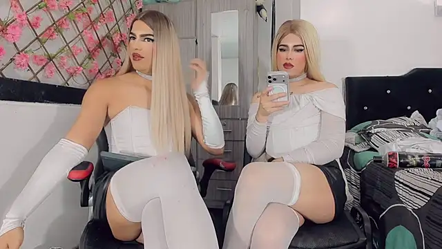 Modella: Thiara_veky_