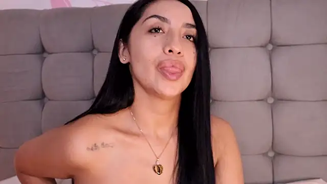 ana_riveros webcam