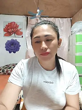 Filipina_Desire webcam