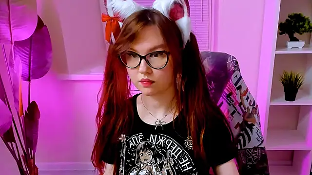 CarolGiggly webcam
