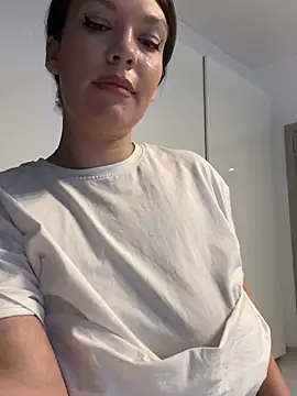 ClaraPasssion live cam on StripChat
