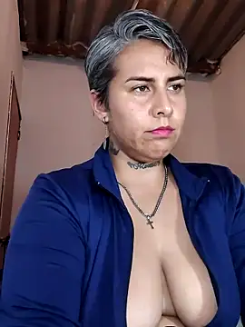 Yessi_rousse webcam