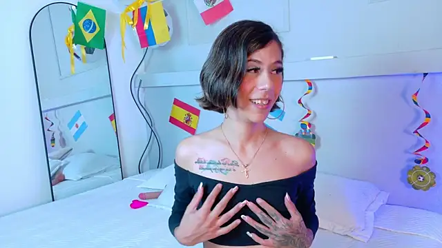 ZoeyPetit webcam