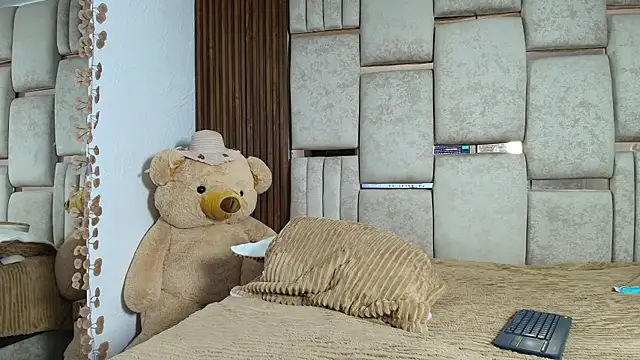 Ana__dim webcam