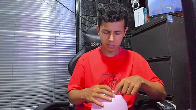 boy_bigcock24cm webcam