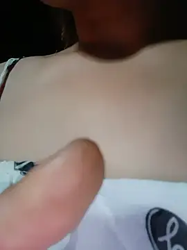 heresthuy22 - HeresThuy22's free webcam - UK Sex Cams