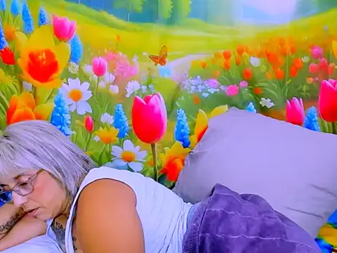 indianroxy webcam