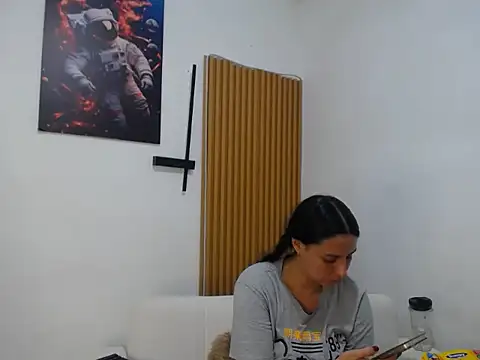 HadaraXxx live cam on StripChat
