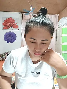 Filipina_Desire webcam