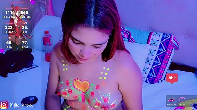 Kylie_brokee webcam