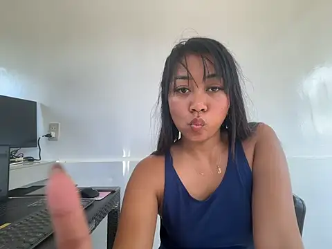 Juliet_official_pro webcam