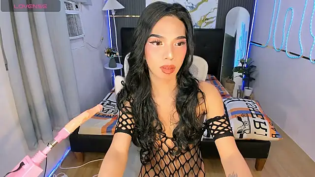 Alexa_therealhorsecock webcam
