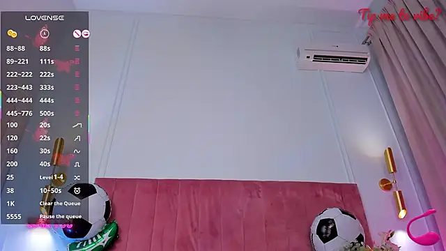 Mayzzie webcam