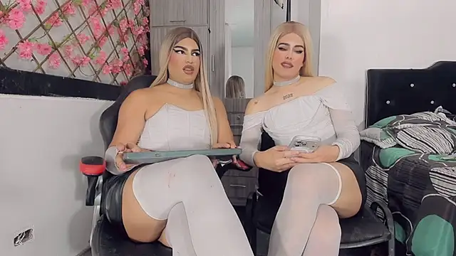 Thiara_veky_ webcam