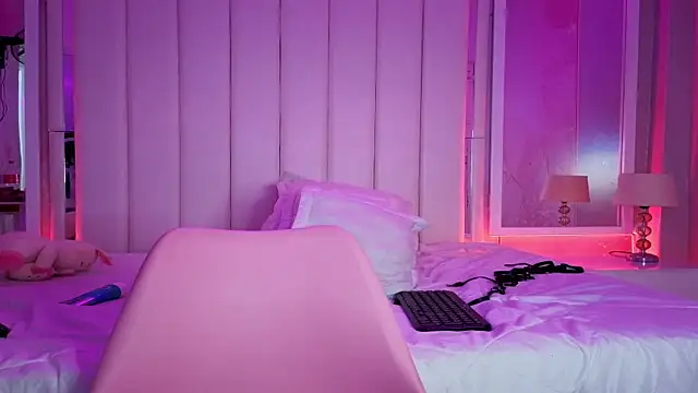 Alyana_Skinny webcam