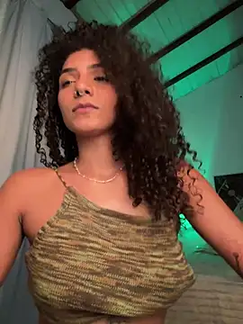 kushg_rl (F young) - Play Tits+OilBody🥵 Seios+ÓleoCorpo  💦
